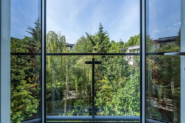 37, Stane Grove, London photo 3