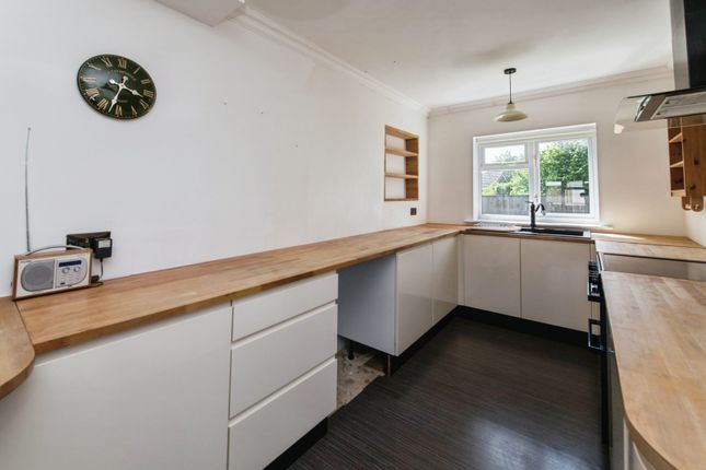 12, Warwick Close, Honiton photo 4