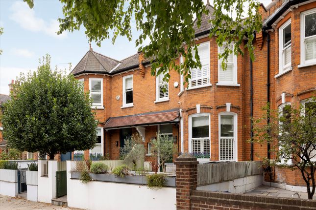 19, Highlever Road, London photo 3