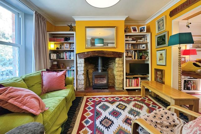 5, Goulds Brook Terrace, Crewkerne photo 3