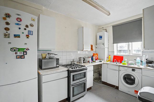 12, Speakman House, Arica Road, London photo 3
