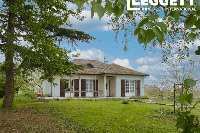 Thumbnail Villa for sale in Colombiers, Vienne, Nouvelle-Aquitaine