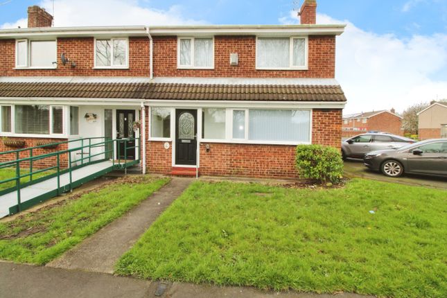 End terrace house to rent in Ford Drive, Blyth