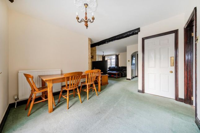 MALVERN, Witney, Witney photo 4