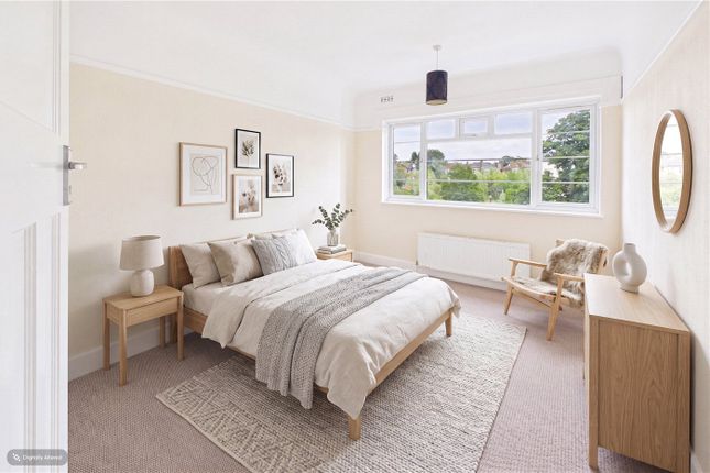 Flat 8, Cameford Court,, New Park Road, London photo 2