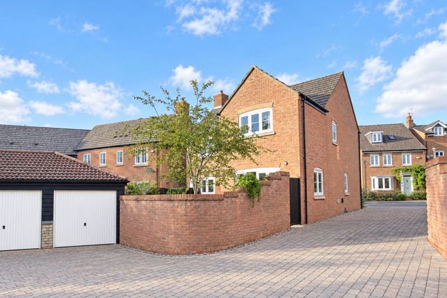 44, Colindale Street, Milton Keynes photo 3