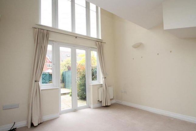 55, Keephatch Road, Wokingham photo 2