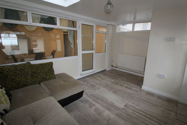 223, Grange Road, London photo 4