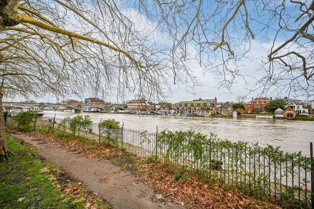 Flat to rent in Henry Macaulay Avenue, Kingston, Kingston Upon Thames