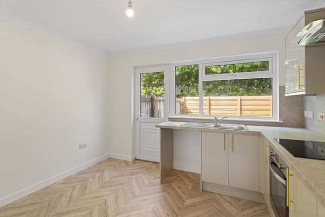 15, Granby Avenue, Livingston photo 4