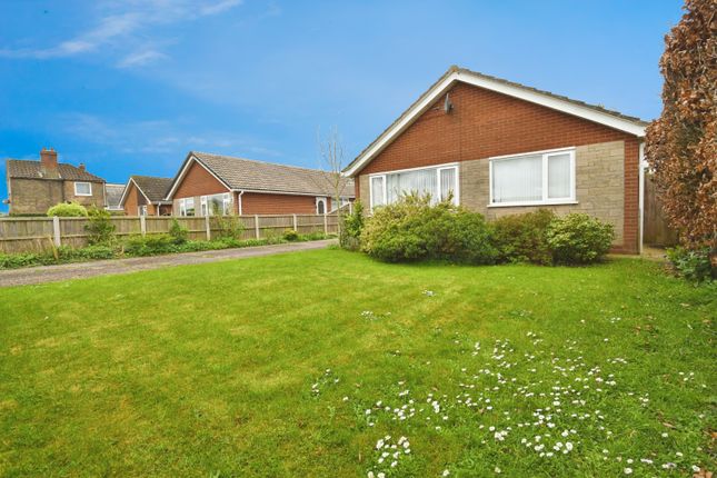 Detached bungalow for sale in Ferry Road, Southrey, Lincoln