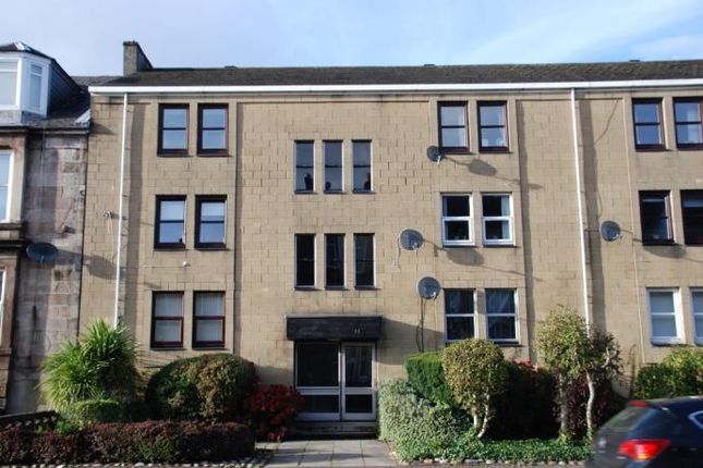 Thumbnail Flat to rent in Cardwell Road, Gourock, Gourock
