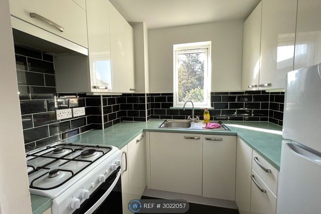 Flat, Heywood House Myers Lane, London photo 5