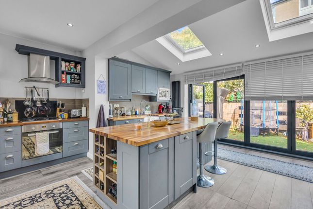 22 Kingfield Street, London photo 3