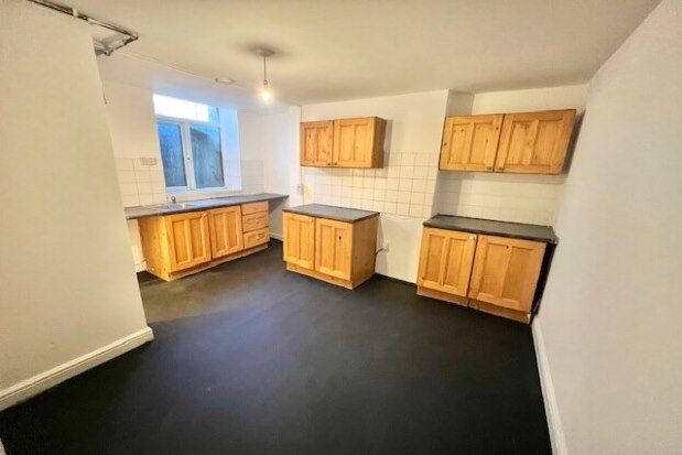 Thumbnail Property to rent in Victoria Road, Keighley