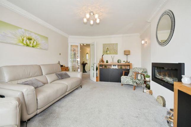 8a, Linden Crescent, Sheffield photo 2
