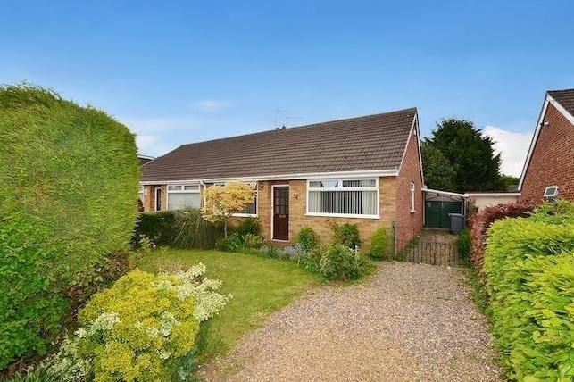 Thumbnail Bungalow to rent in Cere Road, Sprowston, Norwich