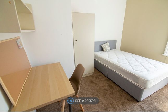 Kenmure Place, Preston photo 4