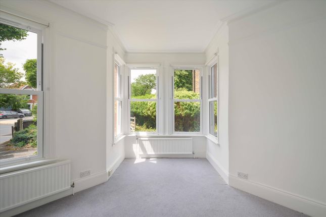 23, Culmington Road, London photo 2