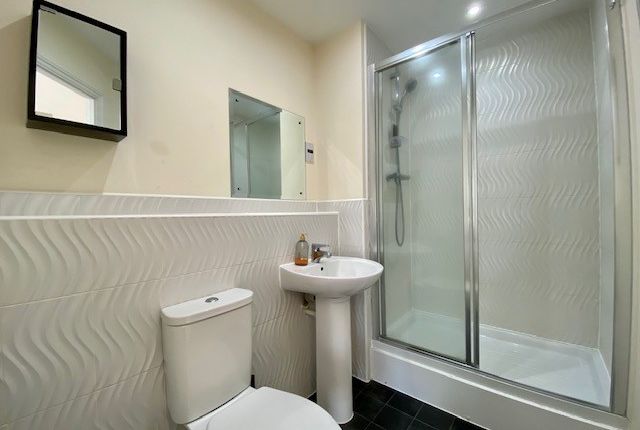 En-Suite Bathroom