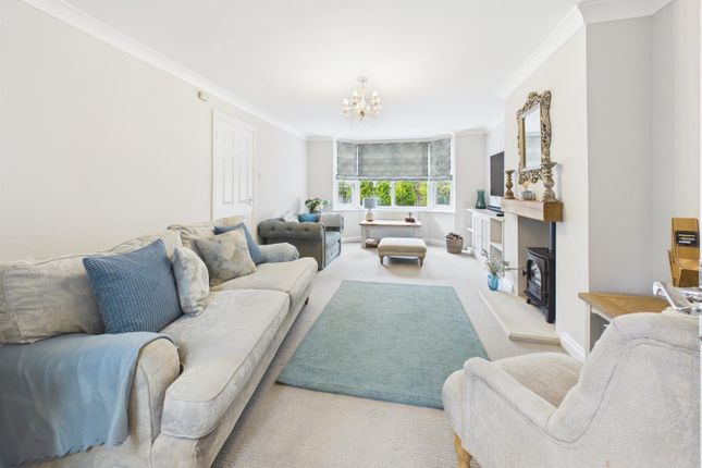 43, Blewbury Drive, Reading photo 3