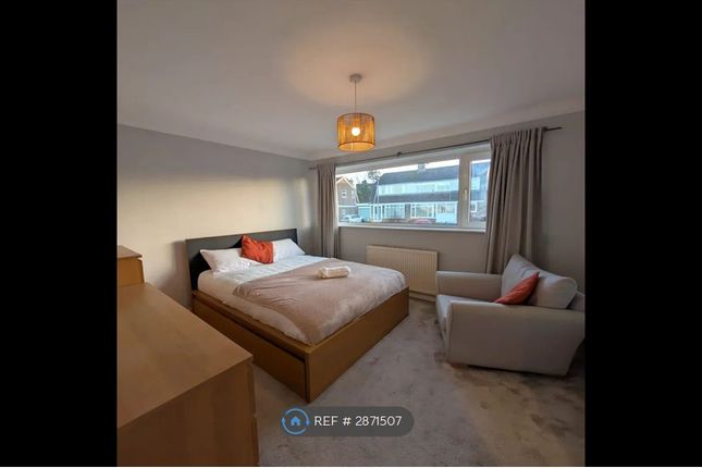 Hawthorn Crescent, Durham photo 3