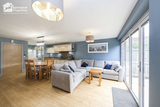 2, Bluebird Avenue, Newark photo 2