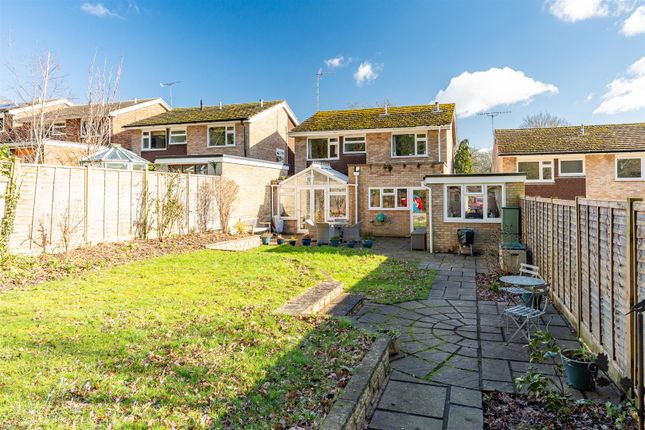 20, St. Ives Close, Welwyn photo 2
