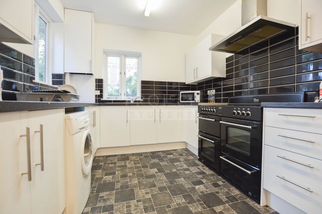 Thumbnail Town house to rent in St. Albans Road, Leicester
