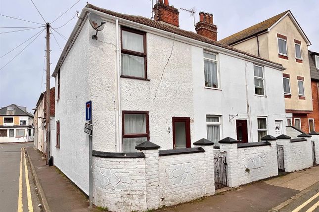 End terrace house for sale in North Market Road, Great Yarmouth