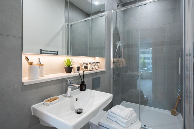 Show Flat 1_Hr-009.Jpg