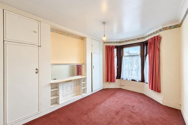 Northcote Avenue, Southall photo 4