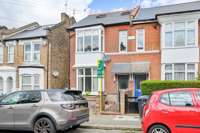 Thumbnail Flat to rent in Birkbeck Avenue, Acton, London