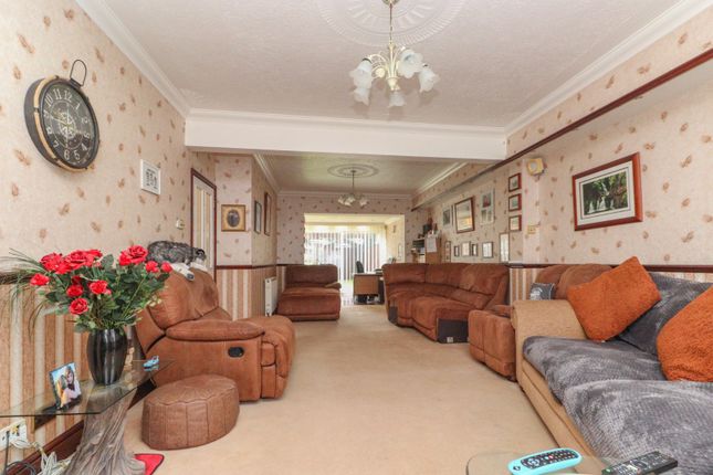 39, Argyle Avenue, Kent photo 3