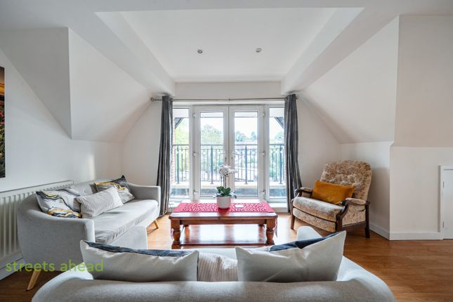 Flat 13, 6, Foxley Lane, Purley photo 2