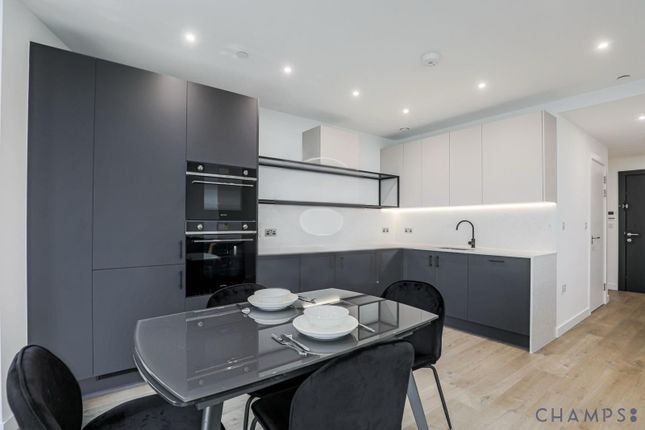 Flat 263, Willowbrook House, London photo 4