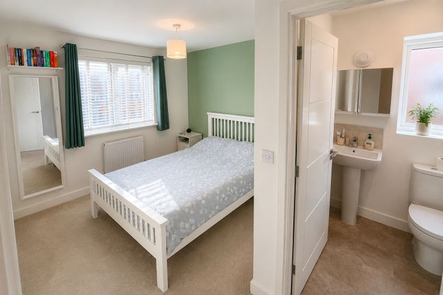 17, Leo Road, Kent photo 4