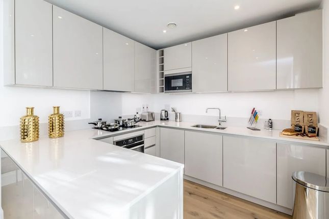 1 1, Rochester Place, London photo 3