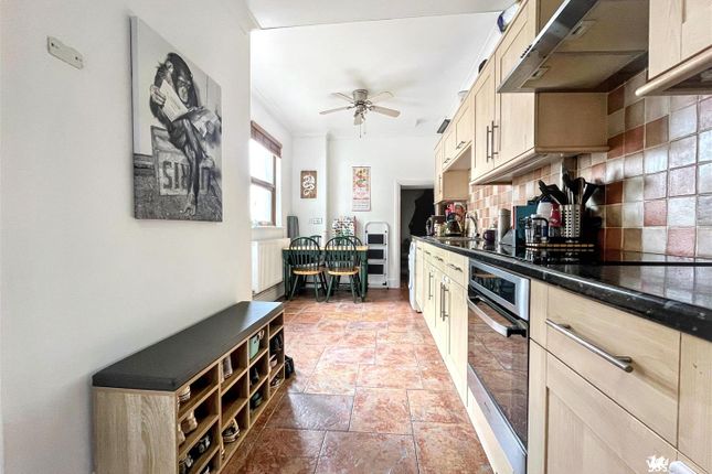 22, Banc Pendre, Kidwelly photo 4