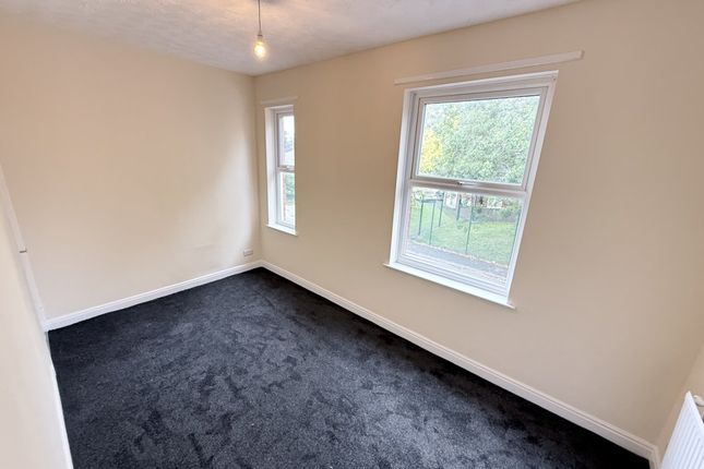 Flat 2, 76 Church Lane, Harpurhey photo 4