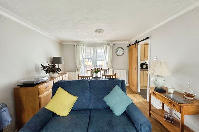 Chiltern Drive, Bury photo 3
