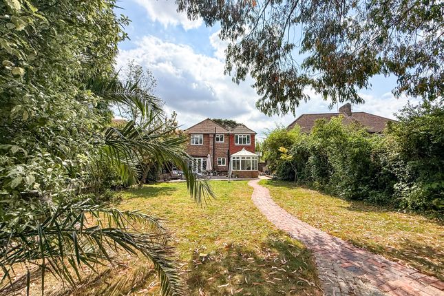 15, The Avenue, Hailsham photo 2