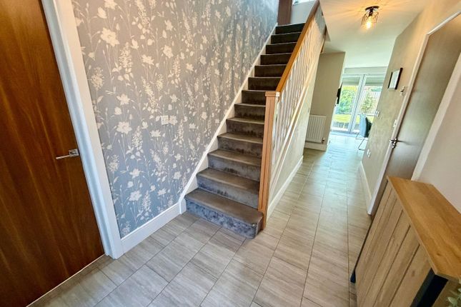 14, Linden Crescent, Yarm photo 2
