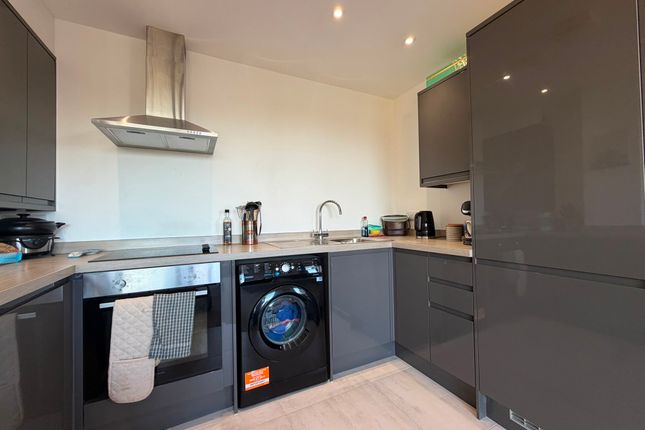 Flat 13, Regents Park, Southampton photo 5
