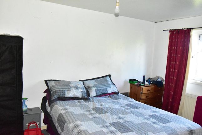 20 Pinewood Close, Nottingham photo 5