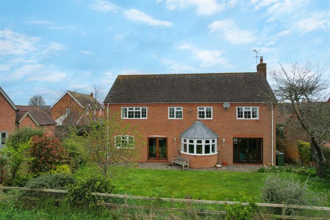 Detached house for sale in The Old Orchard, Wellesbourne, Warwick