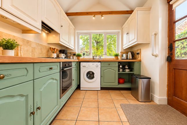 Hope Cottage, 3 Mill Street, Cambs photo 3