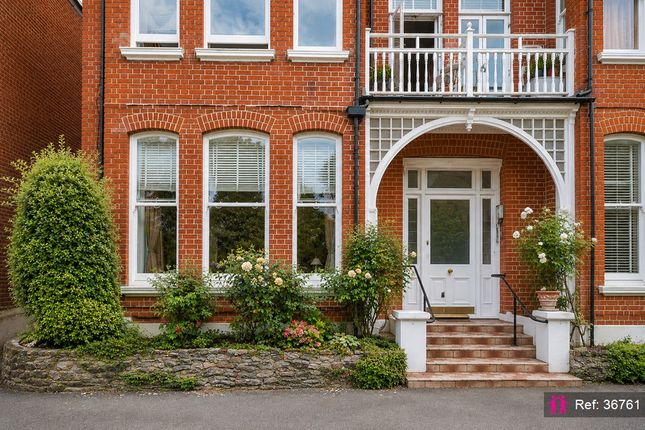 36, Preston Park Avenue, Brighton photo 2