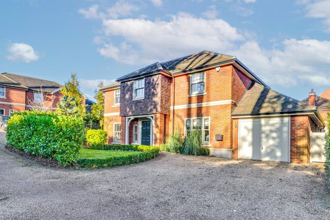 Detached house for sale in Glamis Close, Bragbury End, Hertfordshire SG2