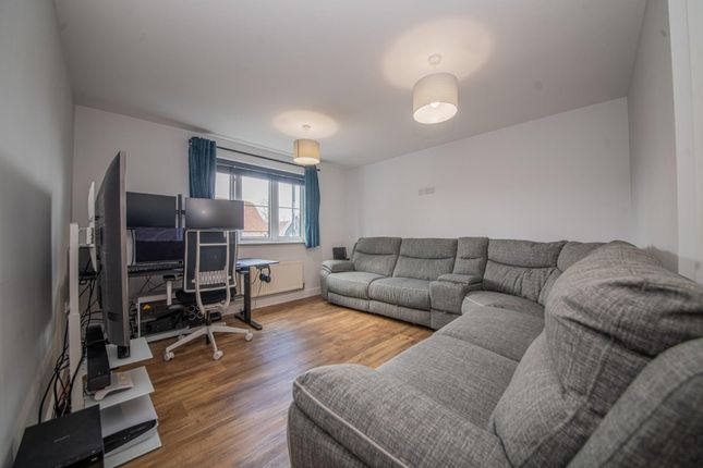 Flat 6 Osborne Mews, Allbrook Hill, Eastleigh photo 3